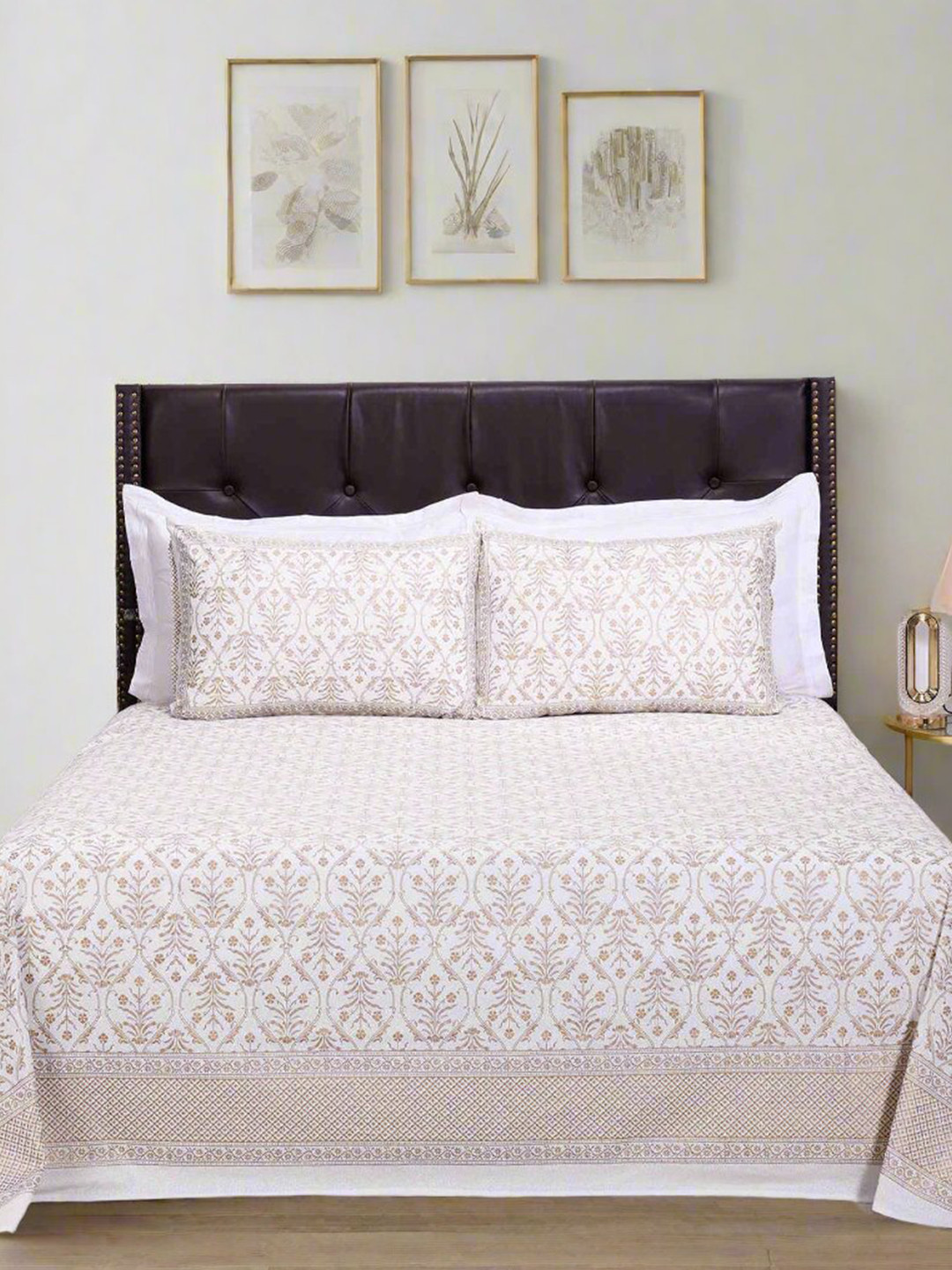 SHAHENAZ White Floral Cotton 180 TC Queen Fine Bedsheet with 2 Pillow Covers-20 x 28 inches