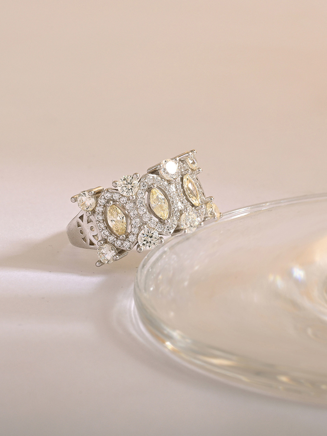 TOUCH925 92.5 Sterling Silver Cubic Zirconia Regal Stone Studded Finger Ring