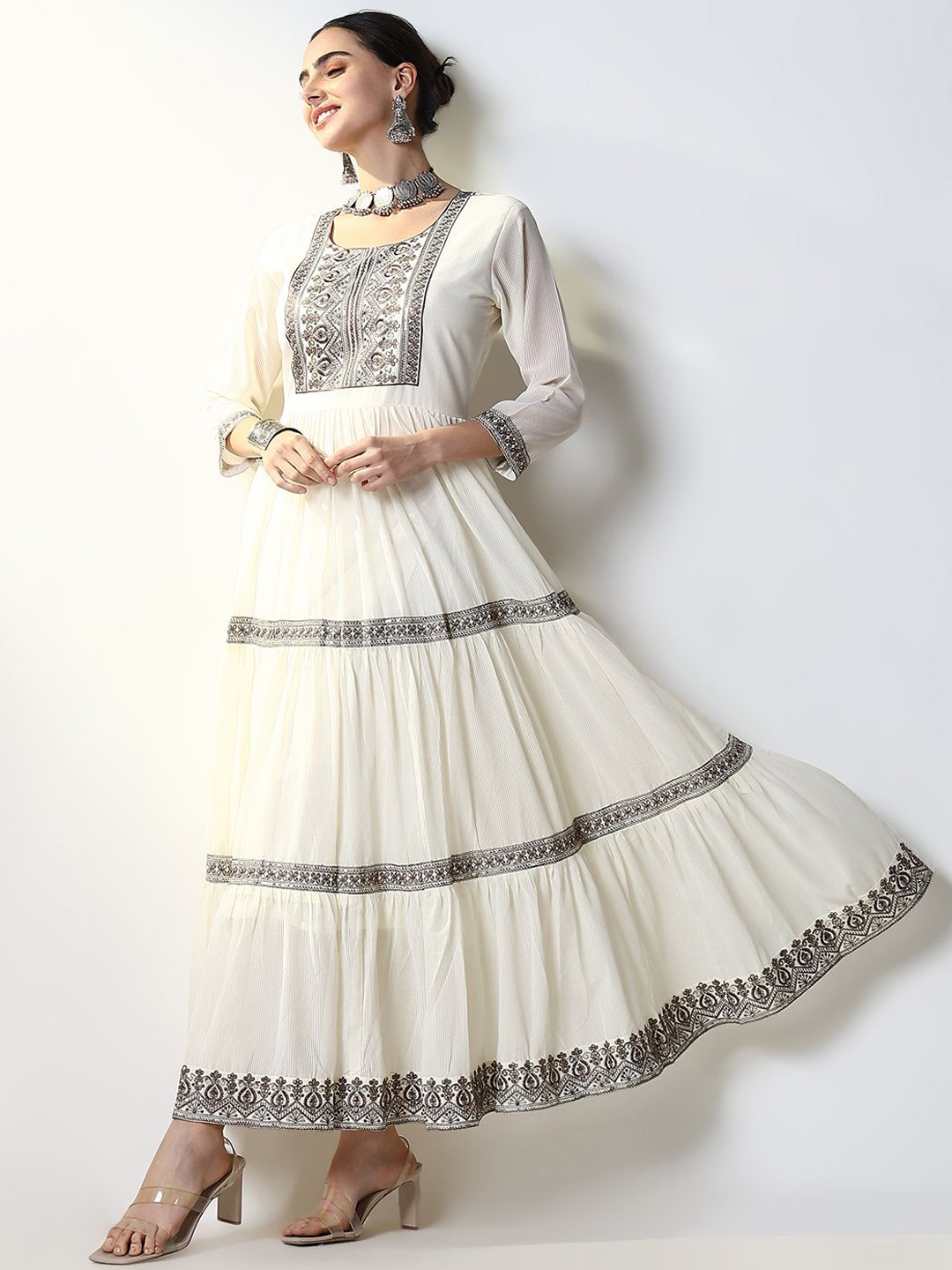 SHOWOFF Women Embroidered Sequinned White Romance Georgette Anarkali Kurta