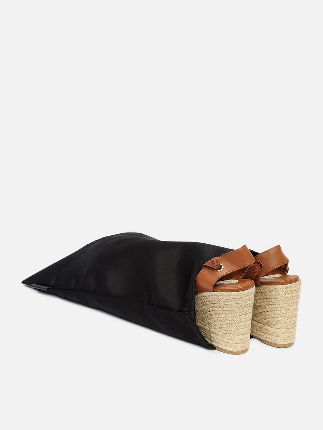 IRTH by House of Titan Women Typography Printed Stride Shoe Bag