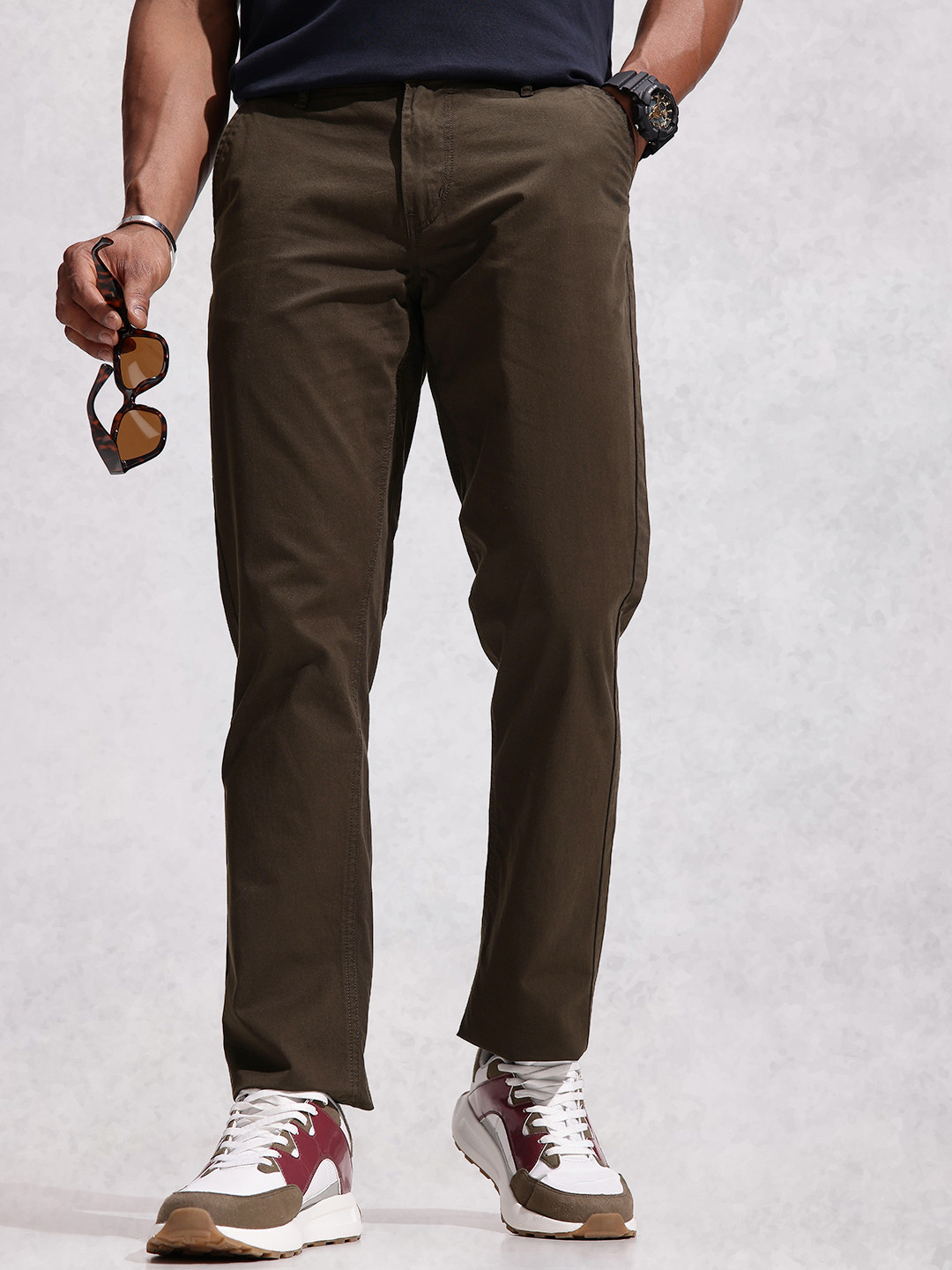 WROGN Men Straight Fit  Cotton Chinos Trousers