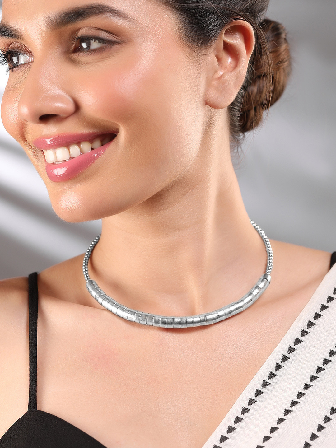 Rubans Silver-Plated Textured Bead Statement Choker Necklace