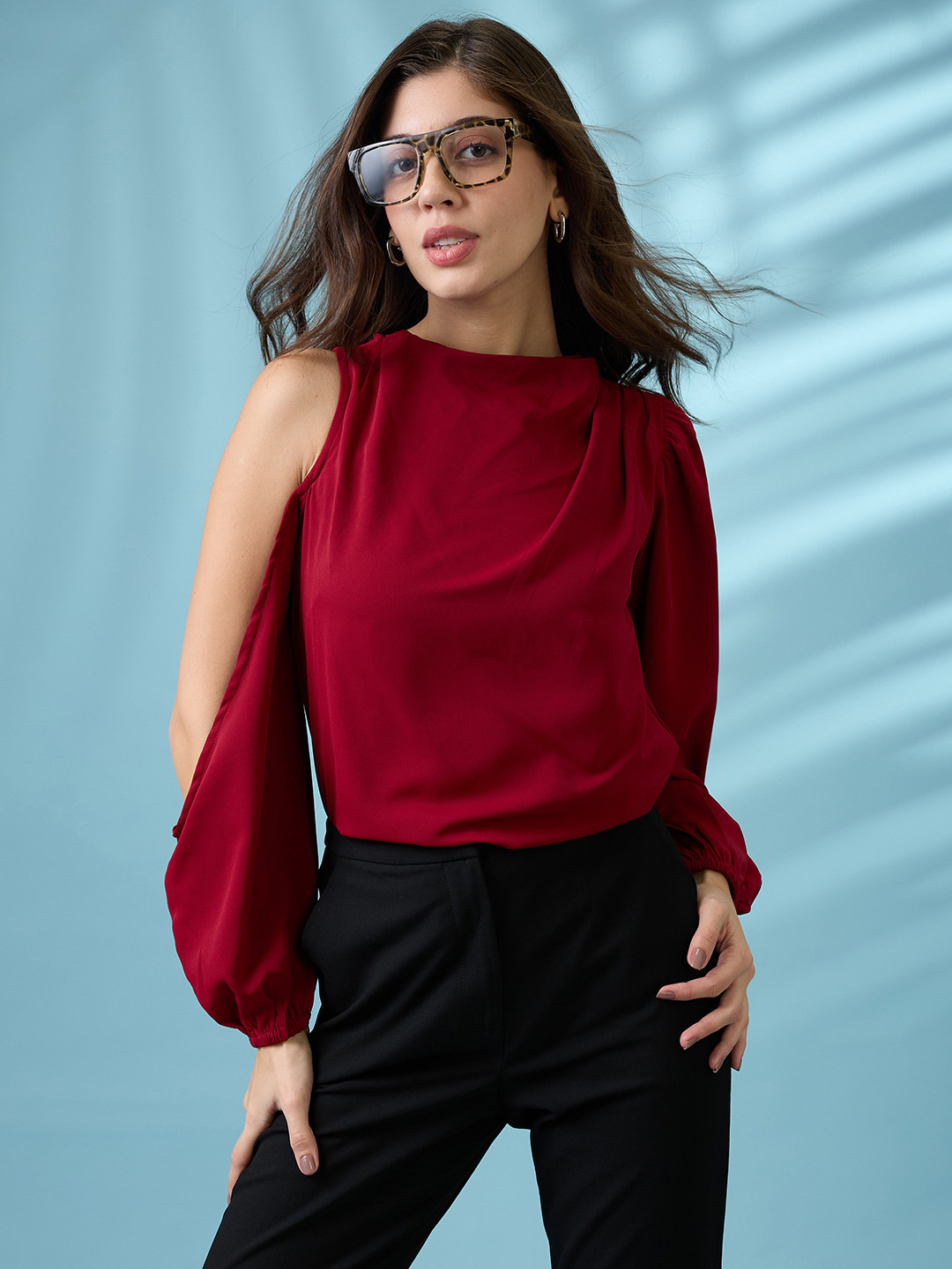 Globus Cowl Neck Cold Shoulder Bishop Sleeves Solid Pleat Detail Party Top