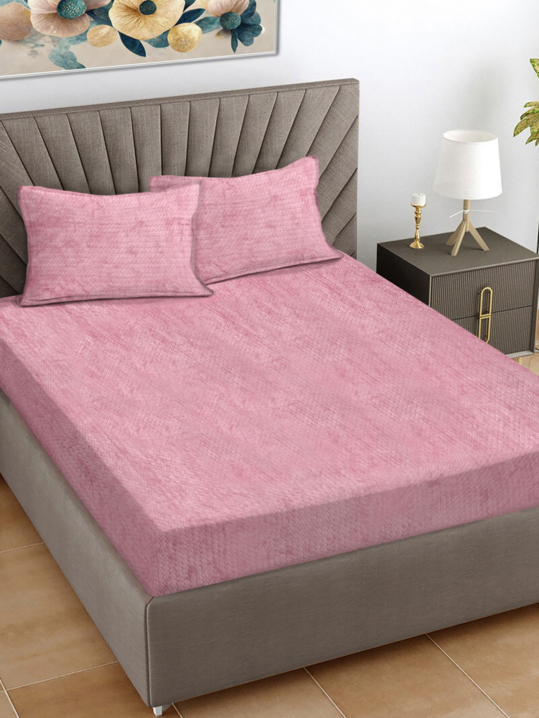 FABINALIV Pink Geometric Printed 300 TC Woolen King Bedsheet Set-2.50 m X 2.25 m
