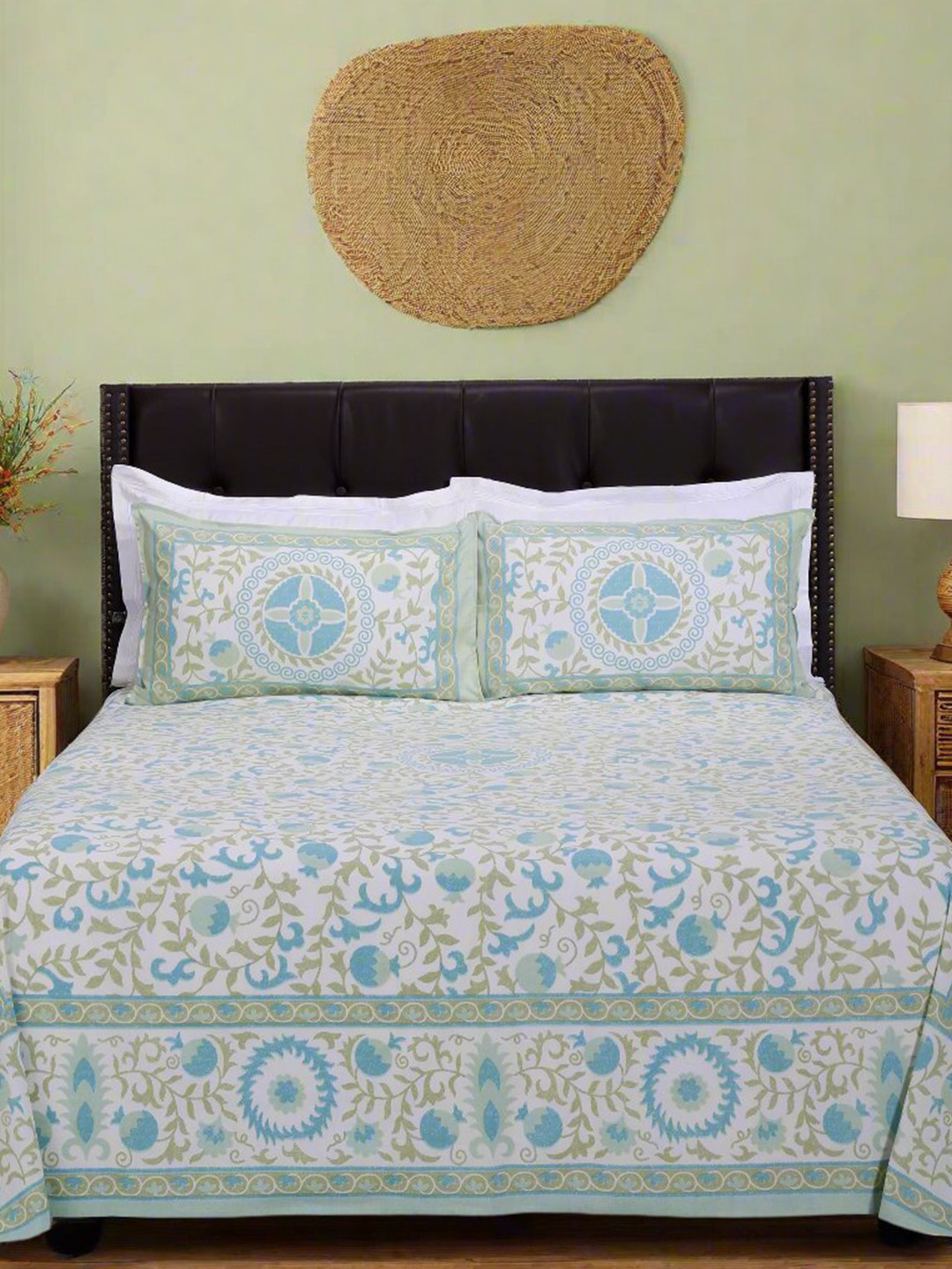 SHAHENAZ Gayatri Pomegranate Vine Olive Olive Floral Cotton 180 TC Queen Bedsheet with 2 Pillow Covers-106 x 89 inches