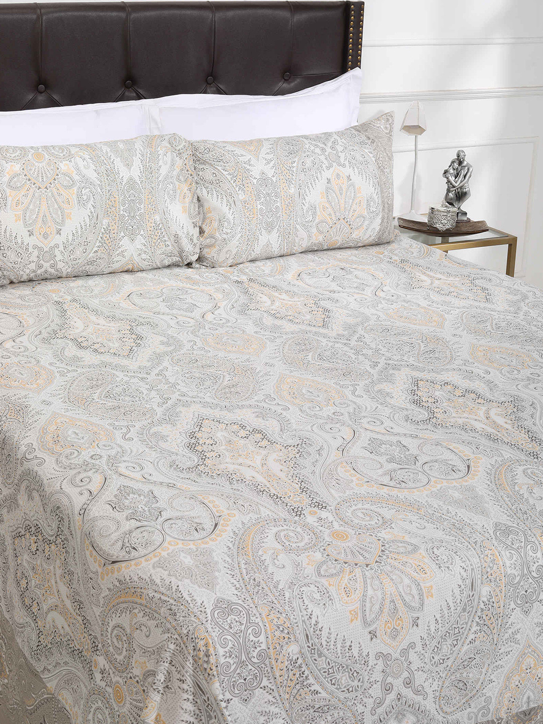 SHAHENAZ Victorian Summer Beige Ethnic Motifs Cotton 180 TC King Bedsheet with 2 Pillow Covers-106 x 106 inches