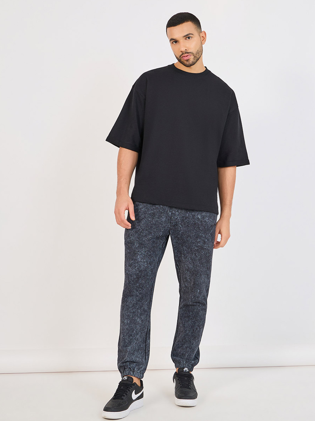 Styli Men Black Acid Washed Slim Fit Tonal Embroidery Pure Cotton Joggers