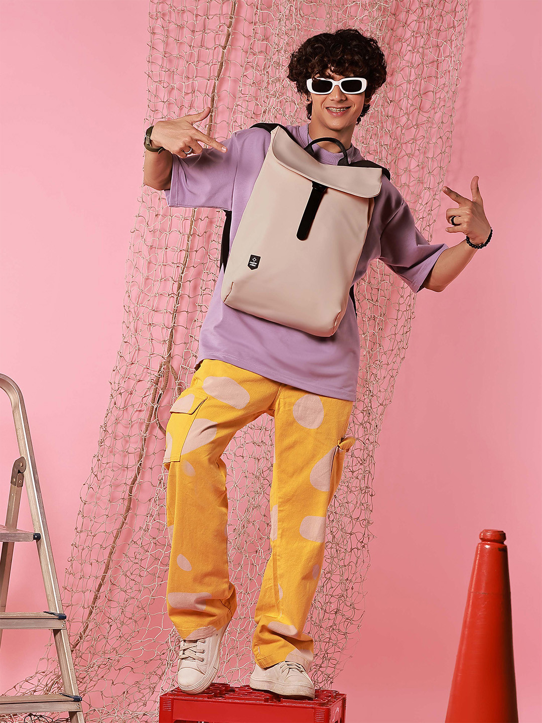 Nasher Miles Soho 25 L Water Resistant Top-Open Padded Polyurethane Laptop Backpack