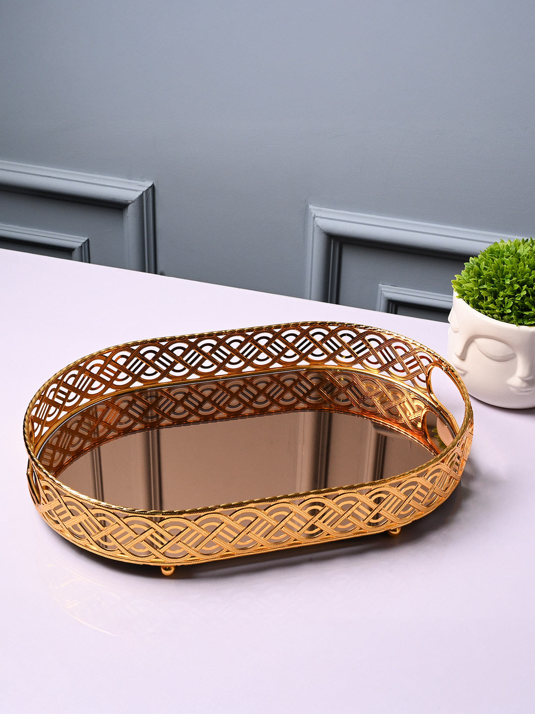 MARKET99 Von Casa Gold-Toned Glossy Water Proof Serving Tray