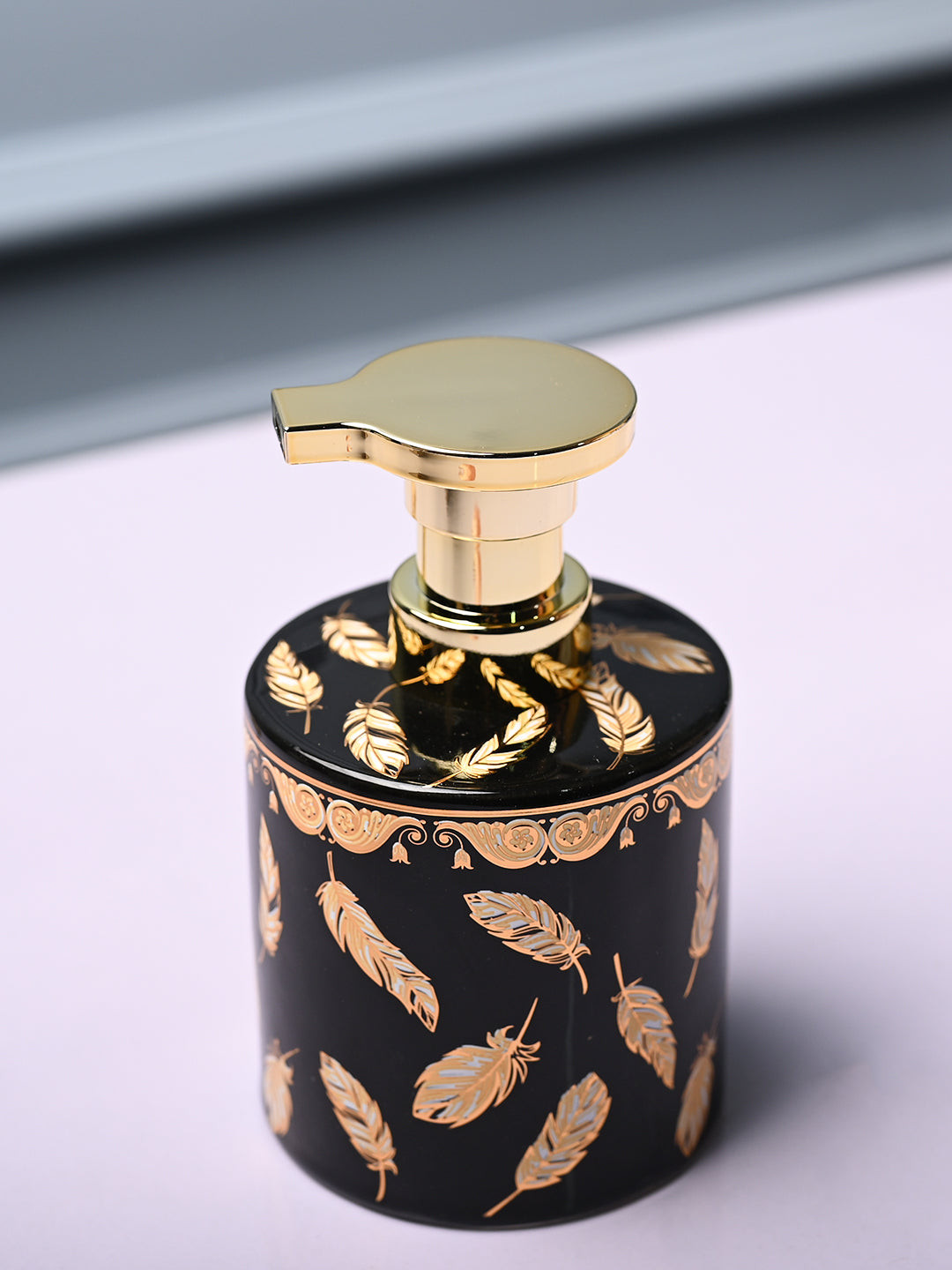 MARKET99 Black & Beige Leaf Printed Ceramic Waterproof Soap Dispenser 500 ml
