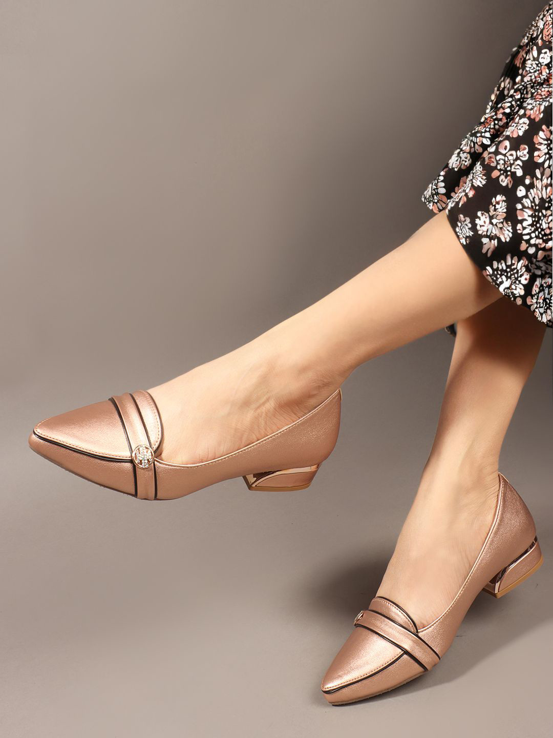 Carlton London Women Party Block Pumps