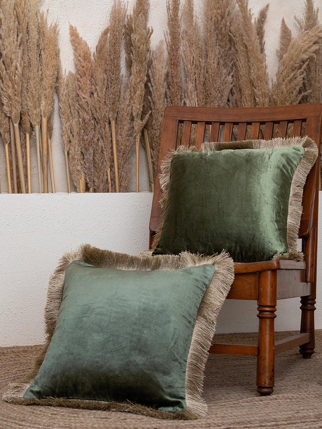 BELIHODE Set of 2 Evergreen Fringed Velvet Cushion Cover