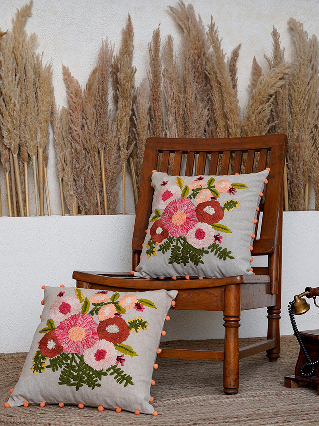 BELIHODE Set of 2 Magnolia Majesty Hand Embroidered Cushion Cover