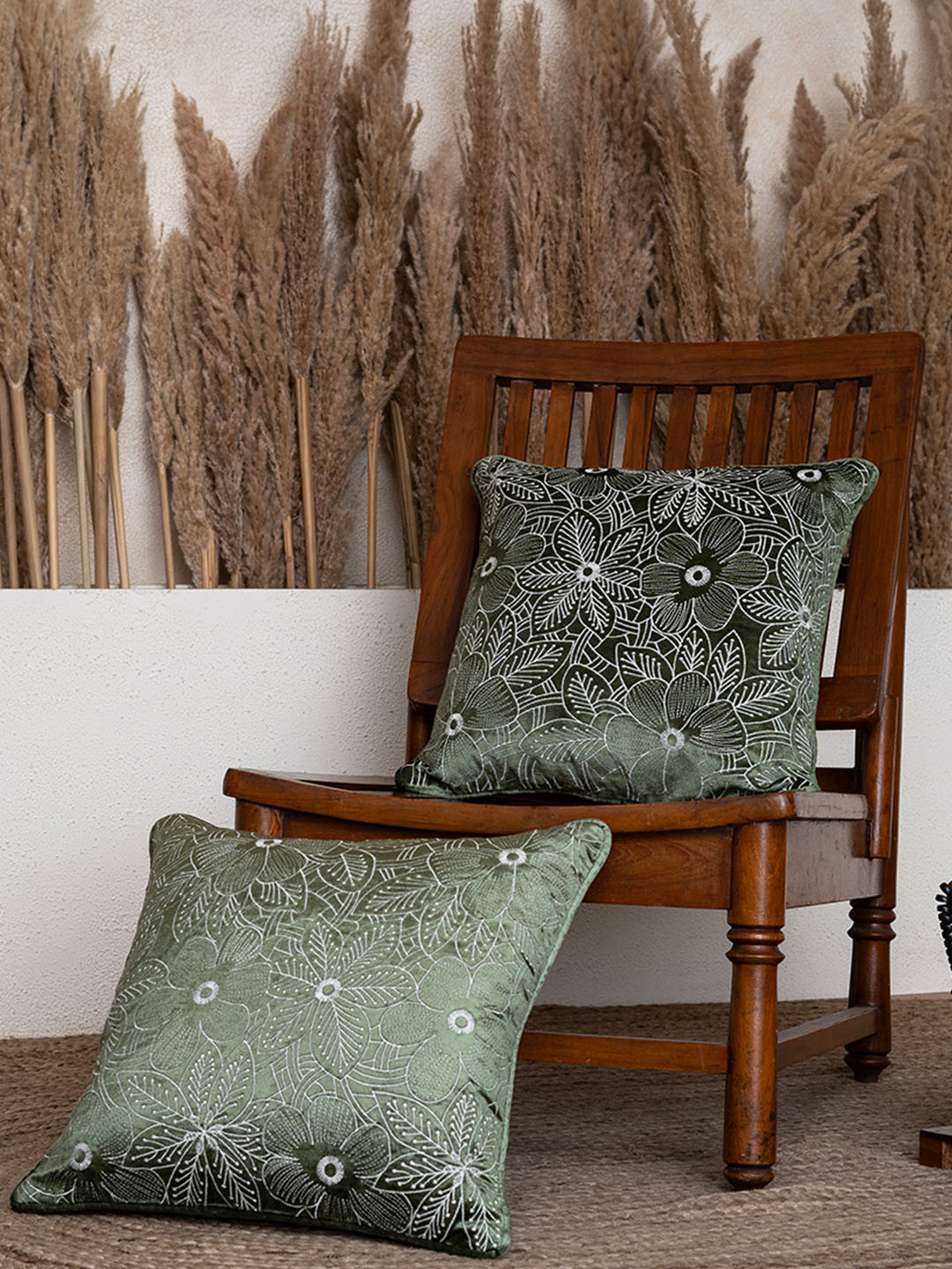 BELIHODE Set of 2 Evergreen Botanical Bliss Embroidered Cushion Cover