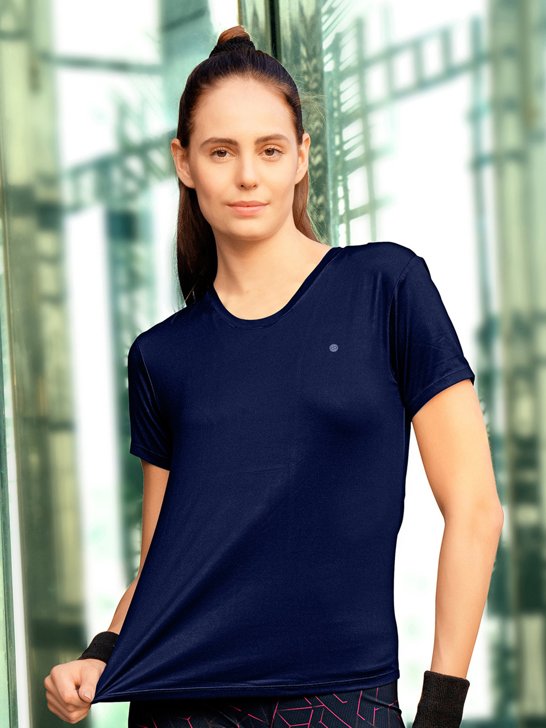 Soie Women Basic Crew Neck Training T-shirt with Mesh Back