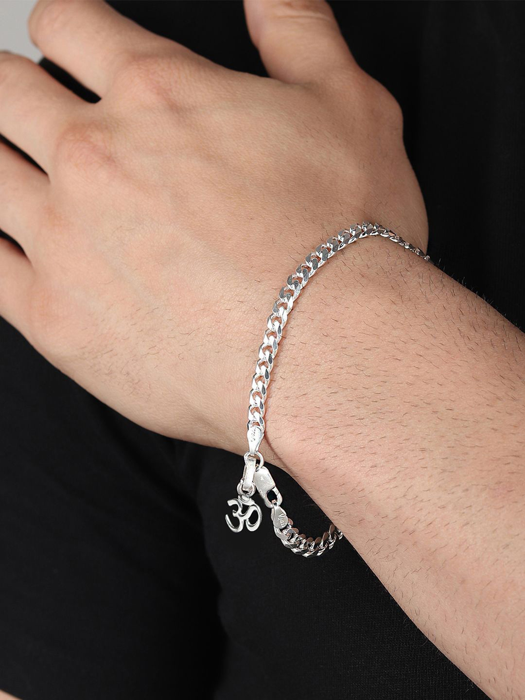 AKSHAT SAPPHIRE Men 925 Sterling Silver OM Symbol Pendant Link Bracelet