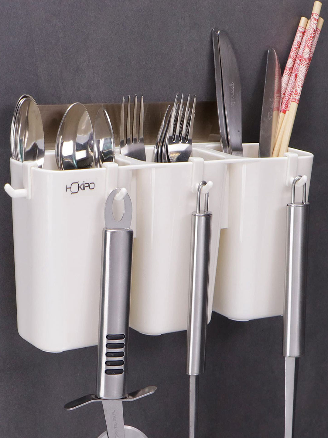 HOKIPO White Plastic Toothbrush Holder