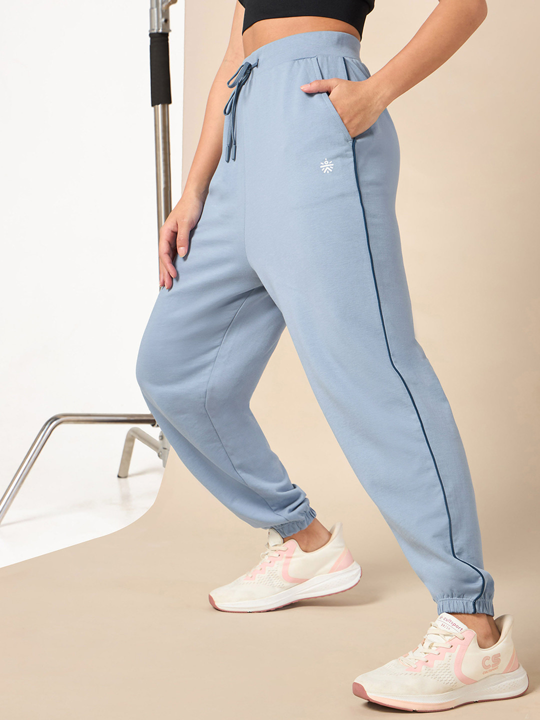 CULT Women's Light Blue Relaxed Joggers