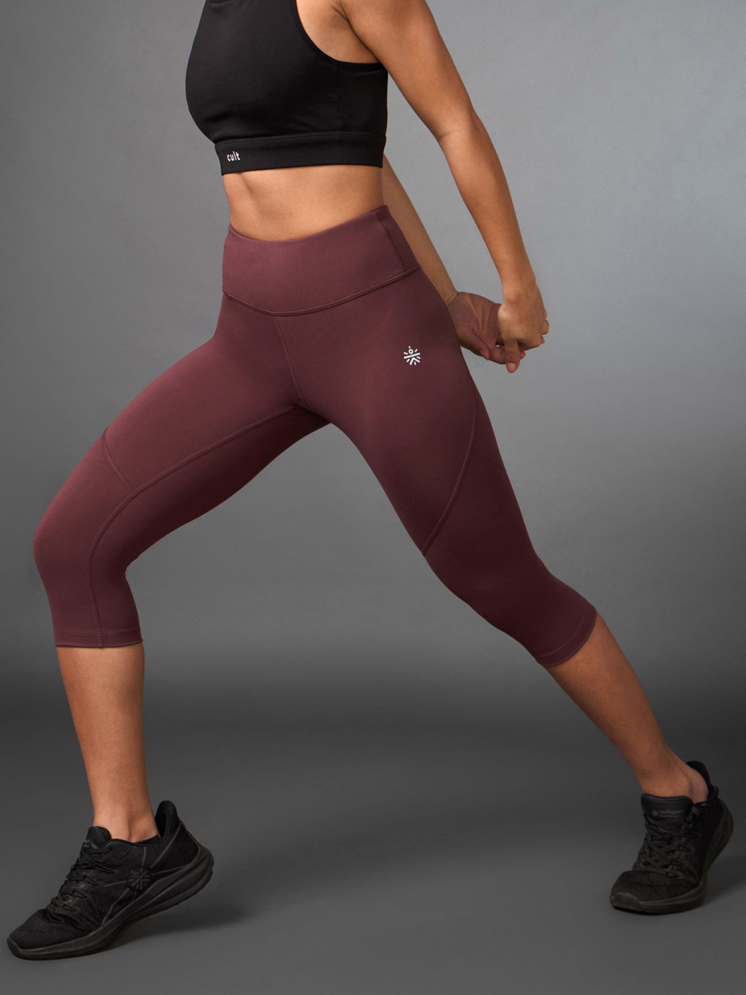 CULT Women's Brown Cropped COMFlex Run Tights