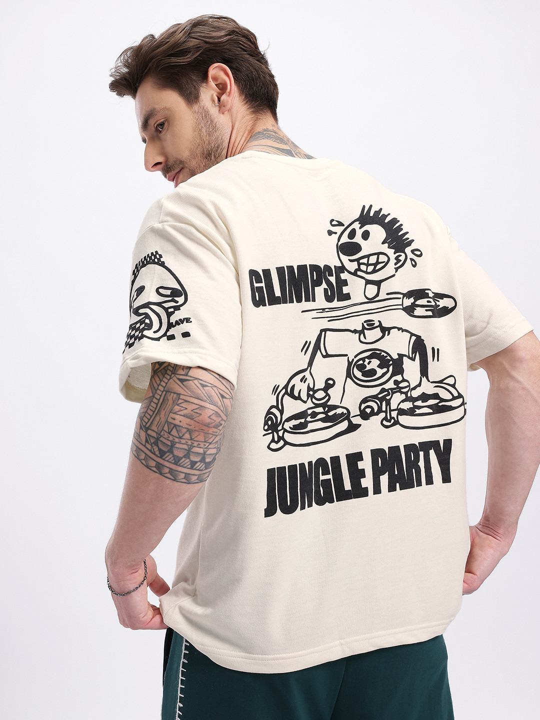 glitchez Character & Typography Printed Drop-Shoulder Sleeves Oversized T-shirt