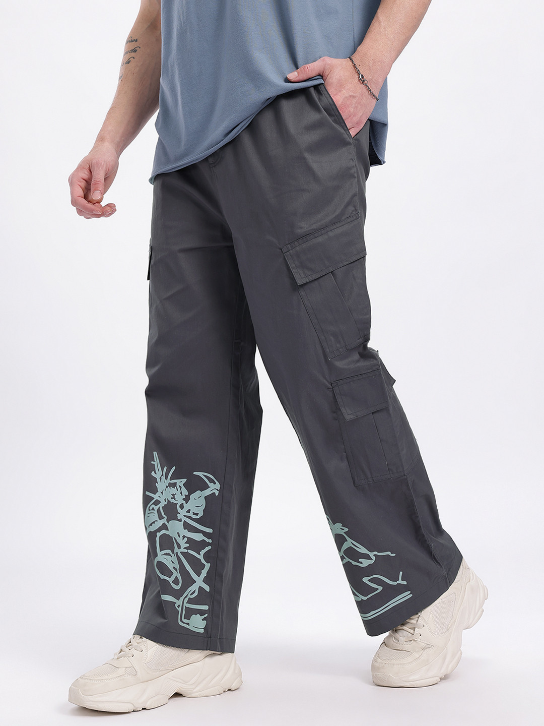 glitchez Men Abstract Print Mid-Rise Pure Cotton Relaxed Fit Cargos