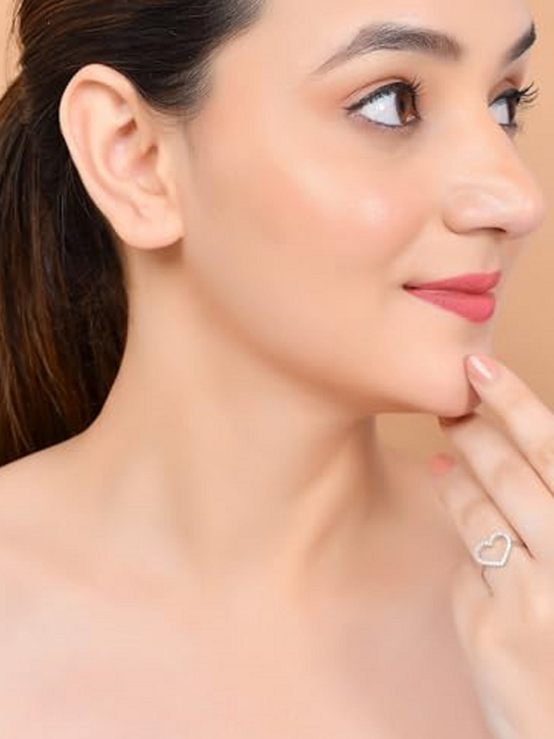 ROOVI 925 Sterling Silver Stone Studded Heart Shape Finger Ring