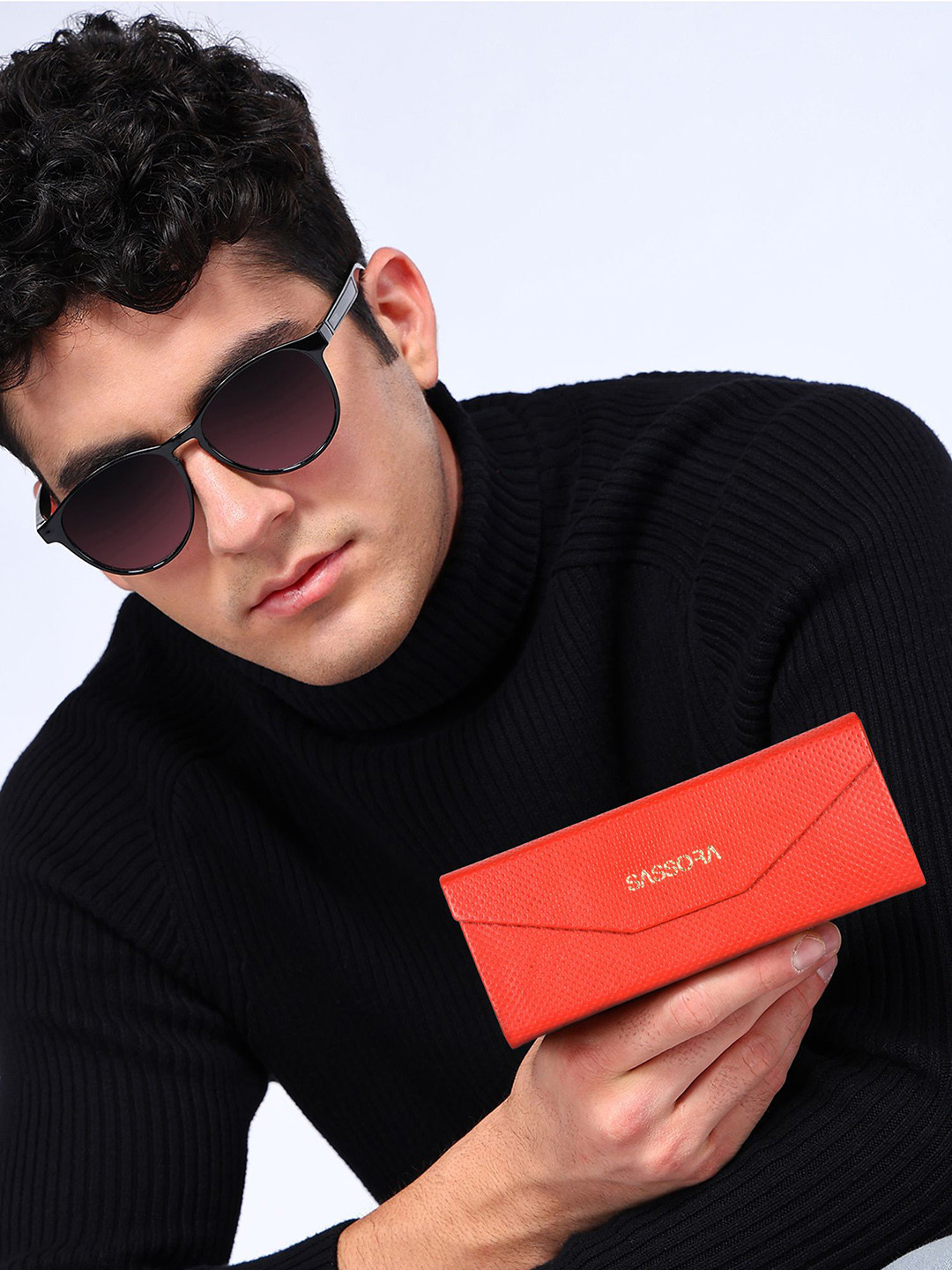 Sassora Unisex Textured Foldable Sunglass Case Travel Accessory