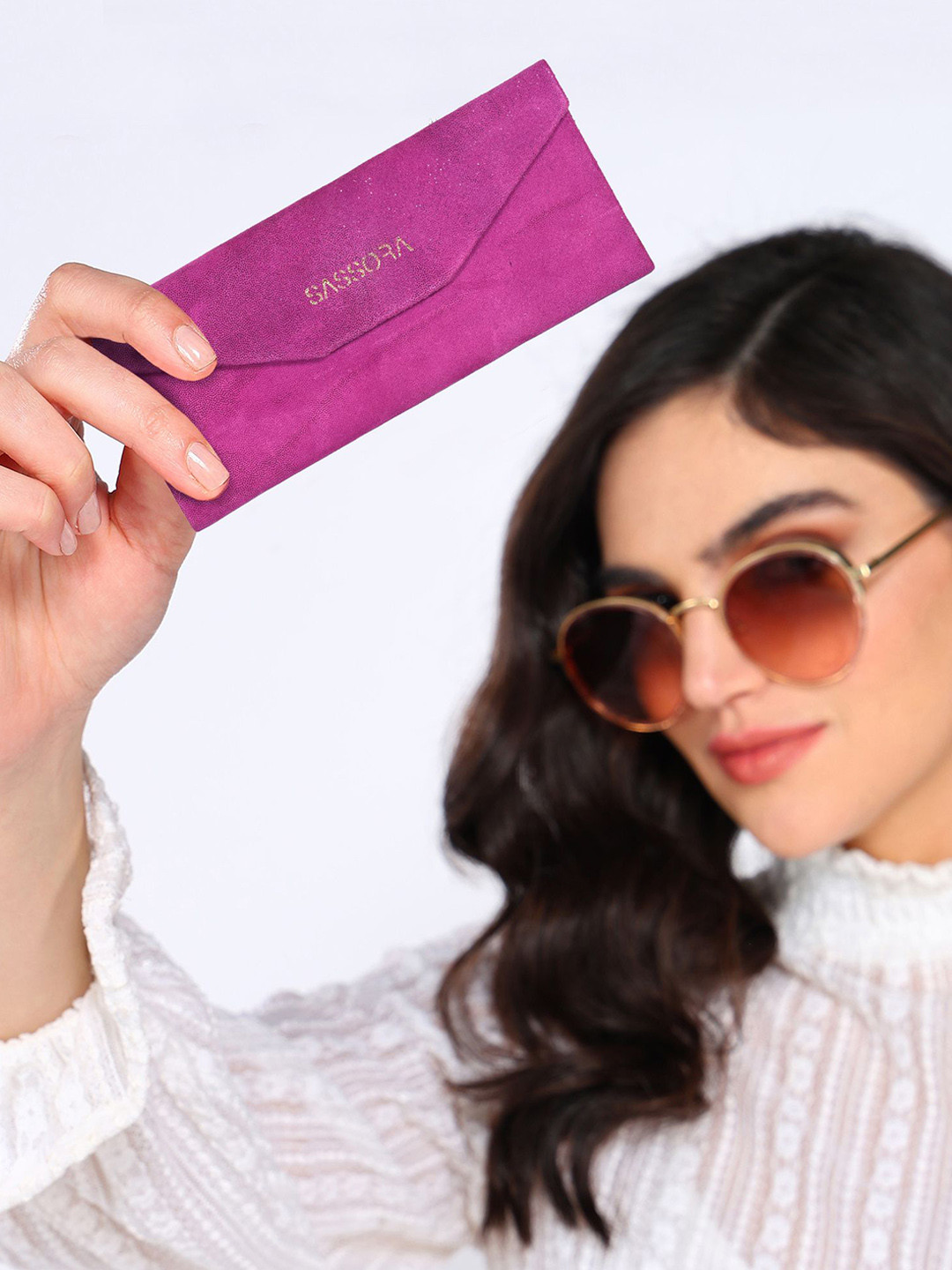 Sassora Unisex Textured Foldable Sunglass Case Travel Accessory