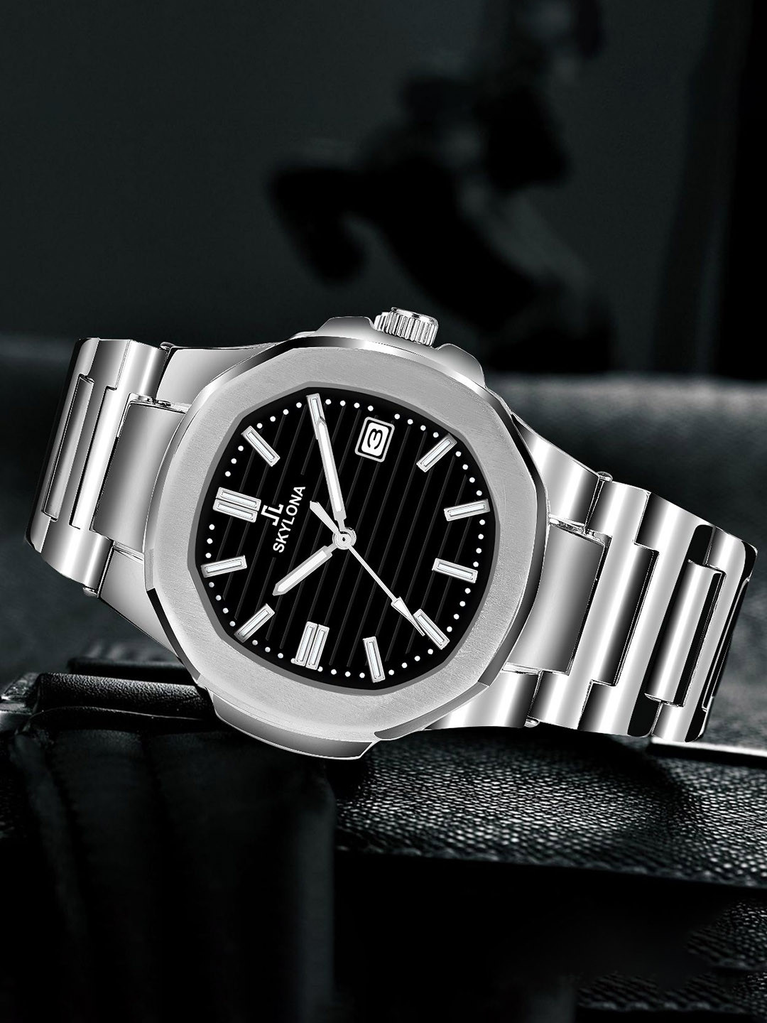 SKYLONA Men Patterned Dial & Stainless Steel Bracelet Style Analogue Watch Patek Black