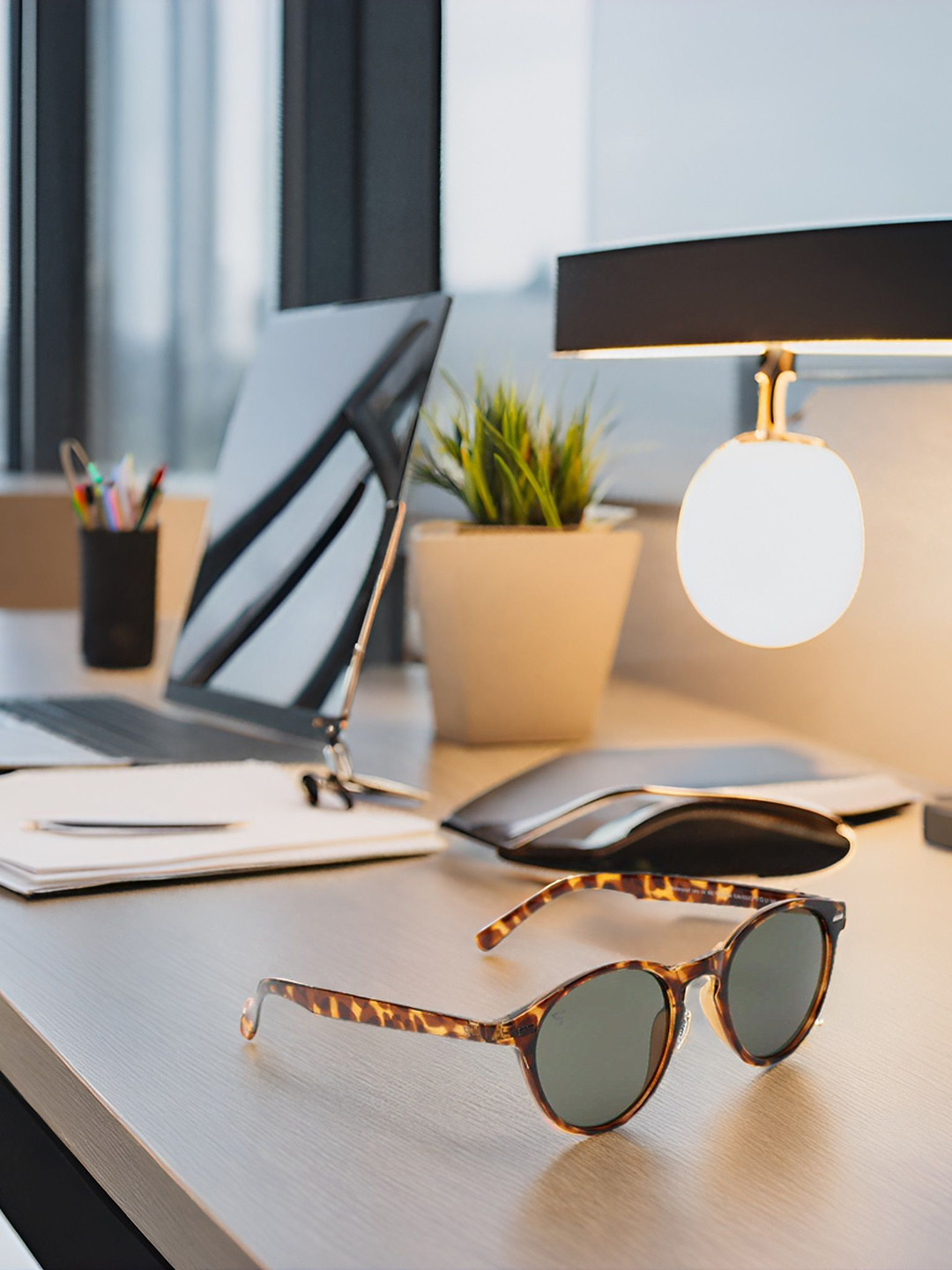 SUNNIES Unisex Round Sunglasses with UV Protected Lens SNS-013-C2(I)-Green-Brown