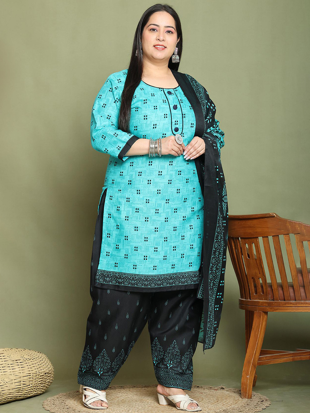 Rajnandini Plus Size Round Neck Geometric Printed Straight Kurta with Salwar & Dupatta