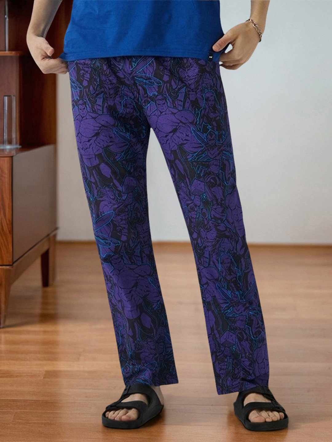 Bewakoof Official Marvel Merchandise Men Avengers All Over Printed Lounge Pants