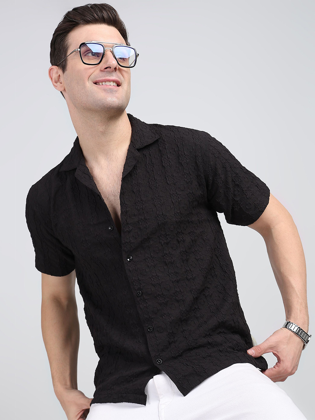 Wuxi Men Textured Club Collar Casual Shirt