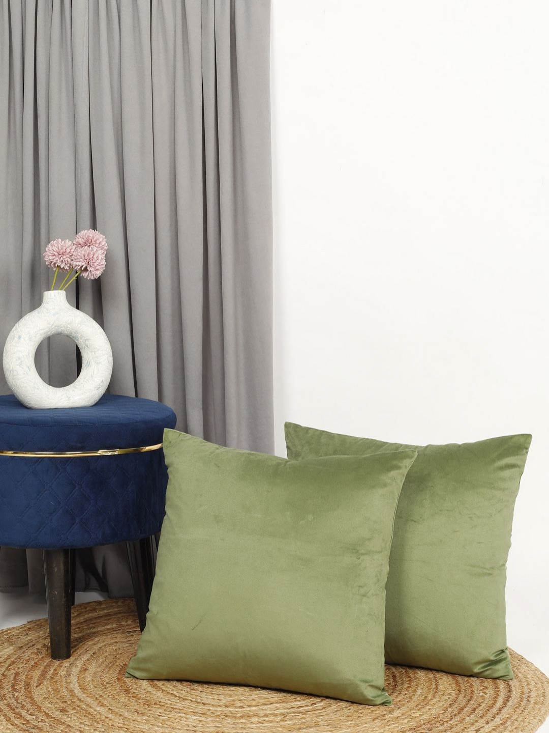 THE CONVERSION Green Set of 2 Velvet Square Cushion Covers