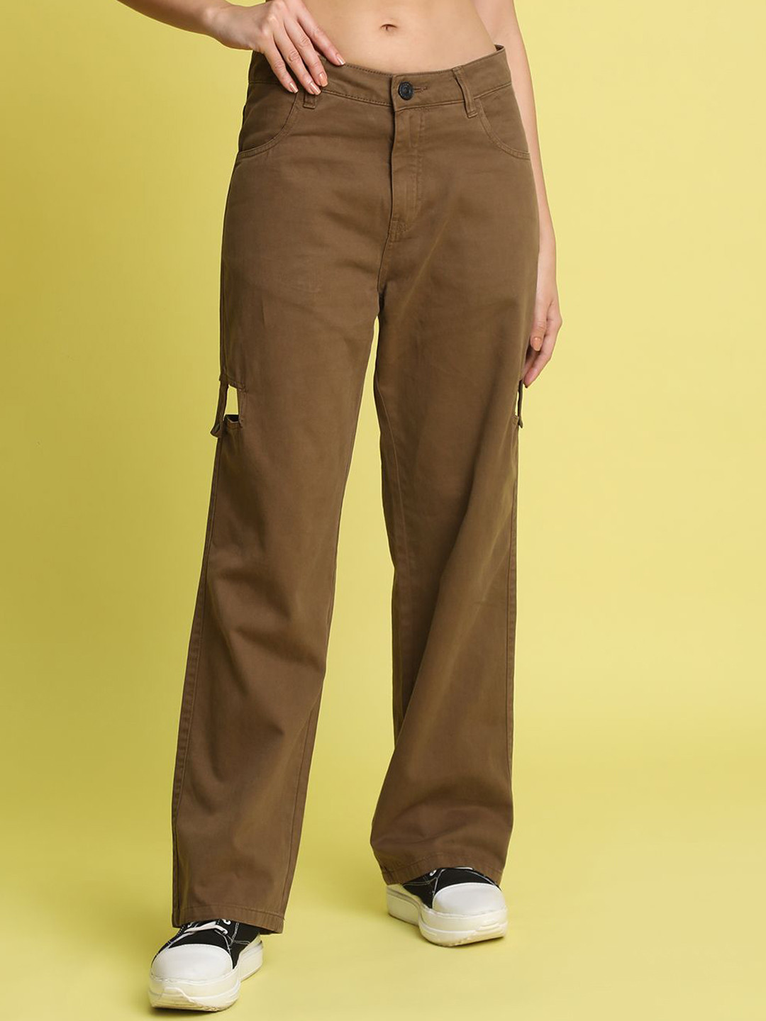Bene Kleed Women Straight Fit Mid-Rise Pleated Chinos Trousers With Cutout Detailing