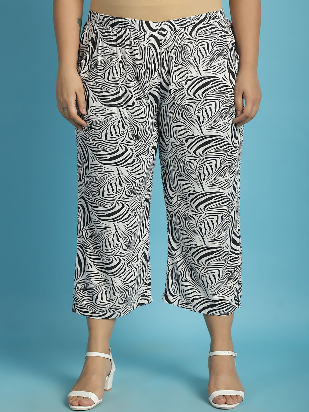 theRebelinme Women Plus Size Printed Capris