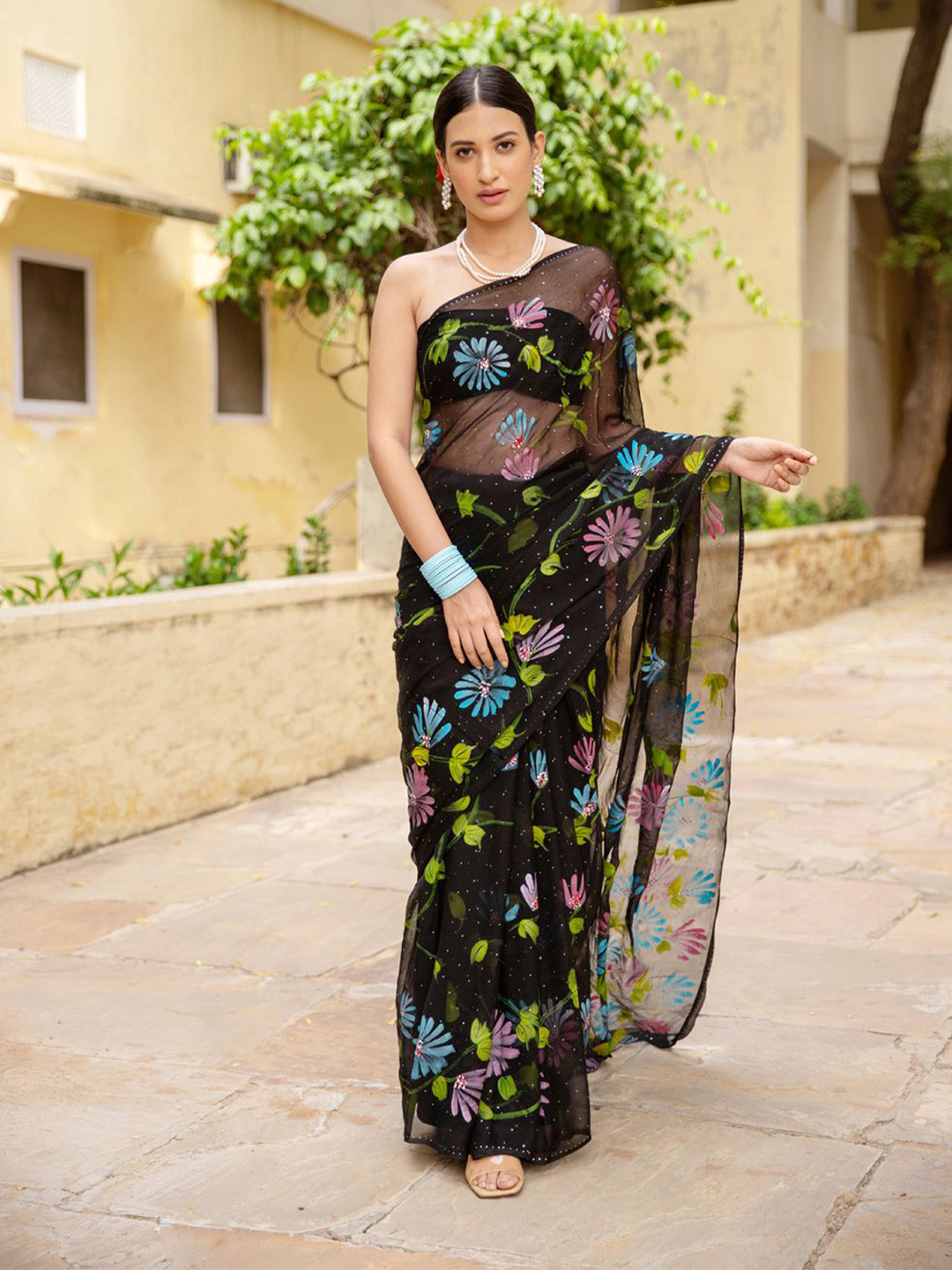 Geroo Luxe Floral Printed Mukaish Saree