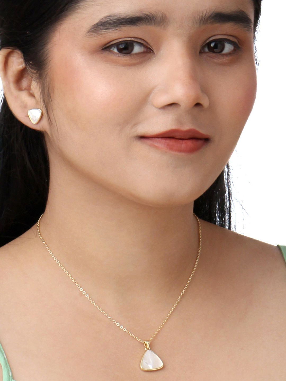 Kord Store Gold Plated Mother Of Pearl Stone Studded Jewellery Set