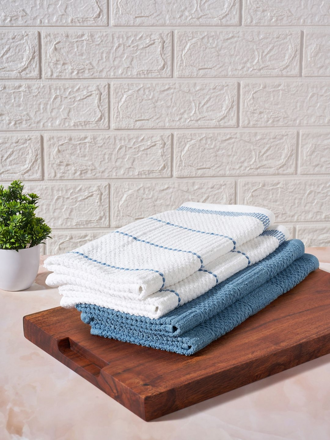 Living scapes by Pantaloons Blue & White 4 Pieces Striped Cotton Kitchen Towels