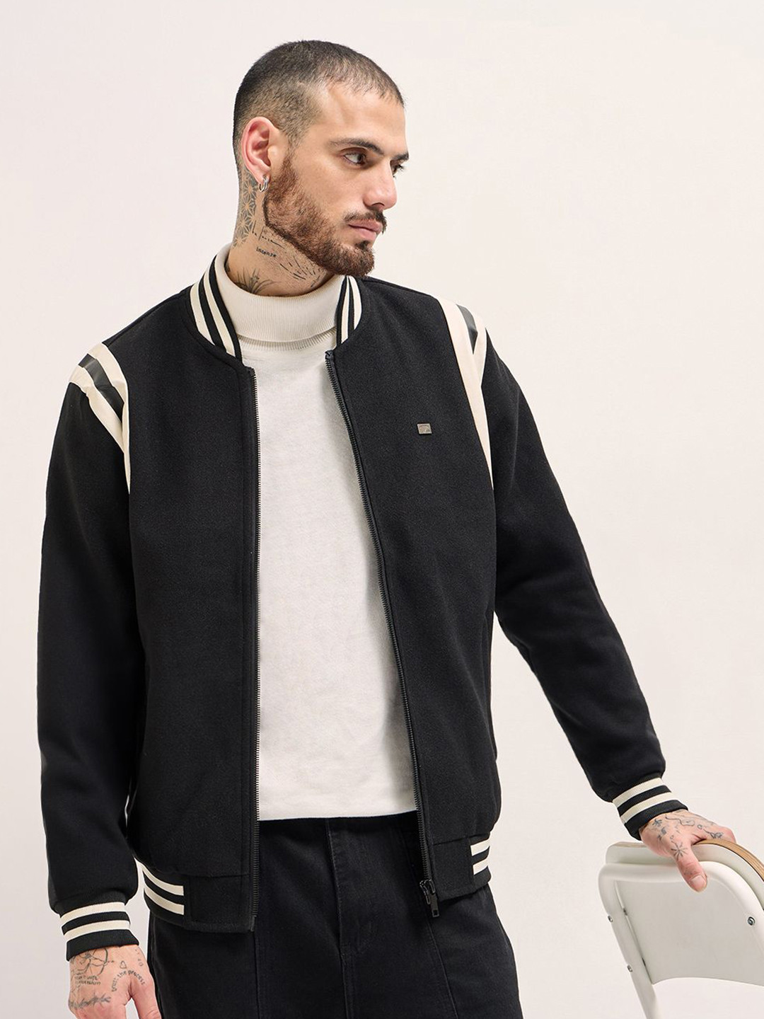 THE BEAR HOUSE Men Stand Collar Striped Casual Bomber Jacket