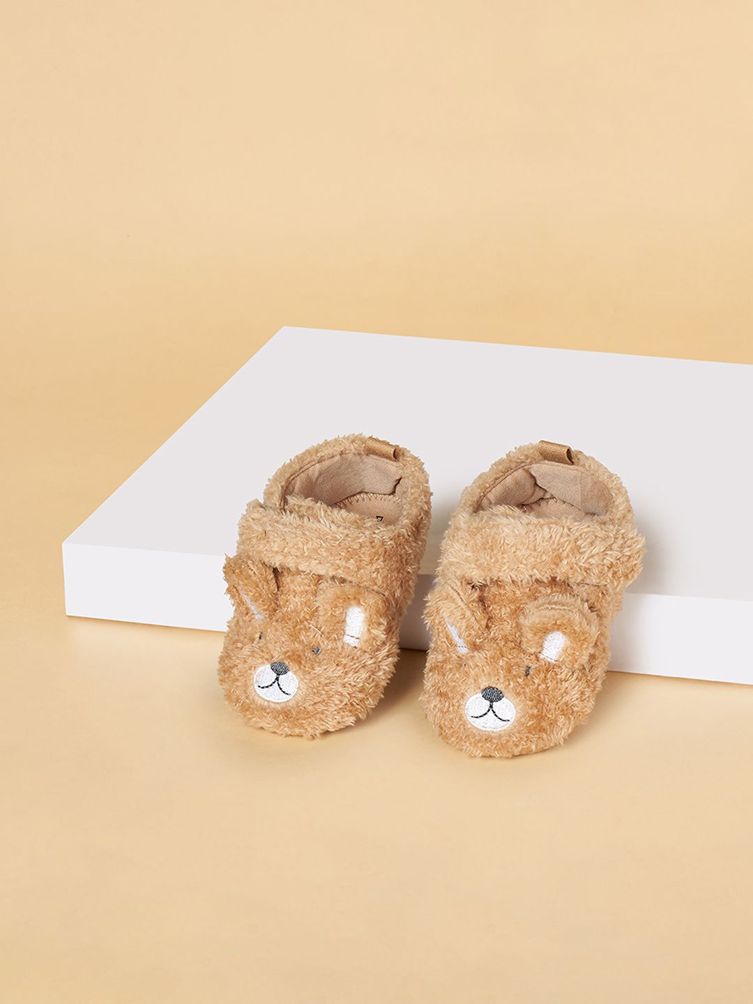 Pantaloons Baby Boys Fur Slip-On Sneakers