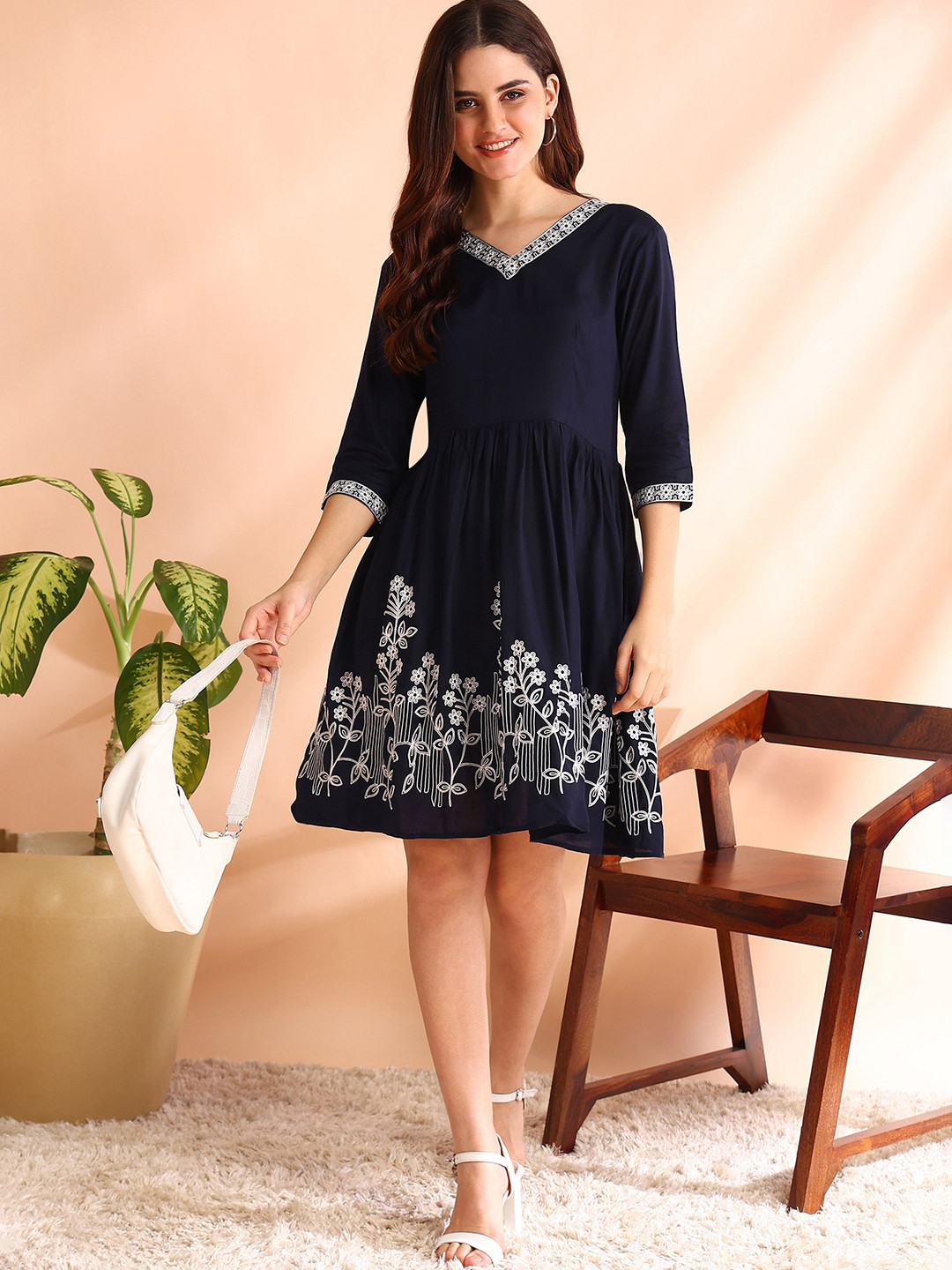 HIVA TRENDZ Women Floral Embroidered Fit and Flare Dress