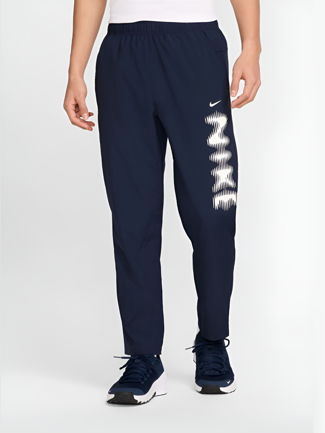 Nike Form Men's Dri-FIT Versatile Trousers