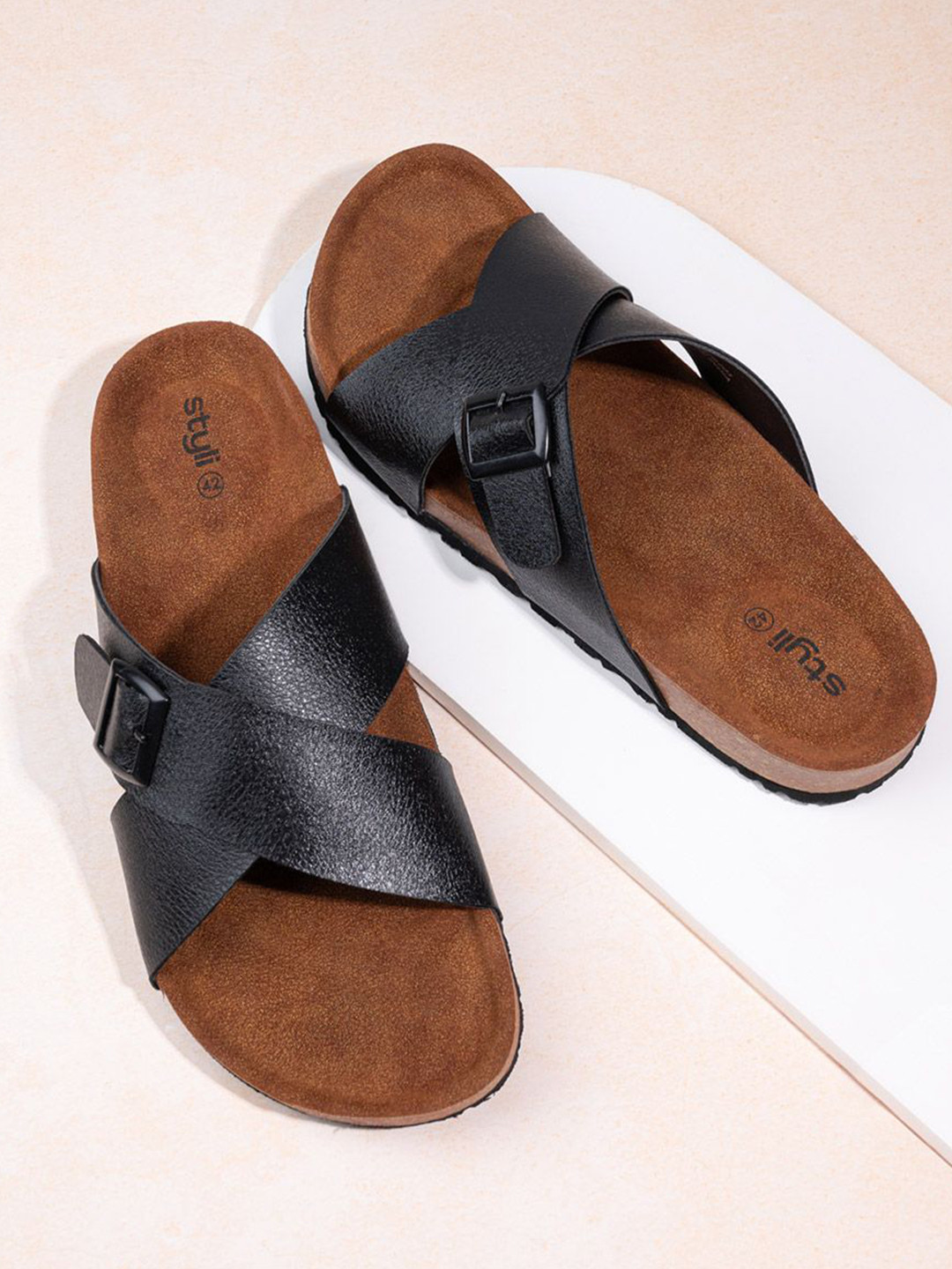 Styli Men Solid X Band Comfort Sandals