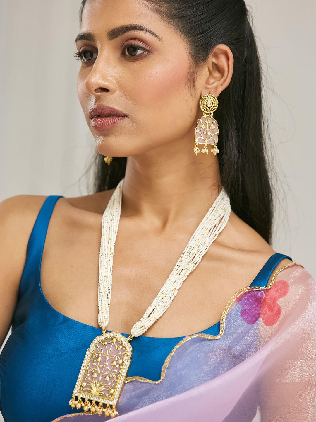 Nuyug  22K Gold-Plated Pearl Strings Pink Enamel Pendant with Floral Motifs Necklace Set