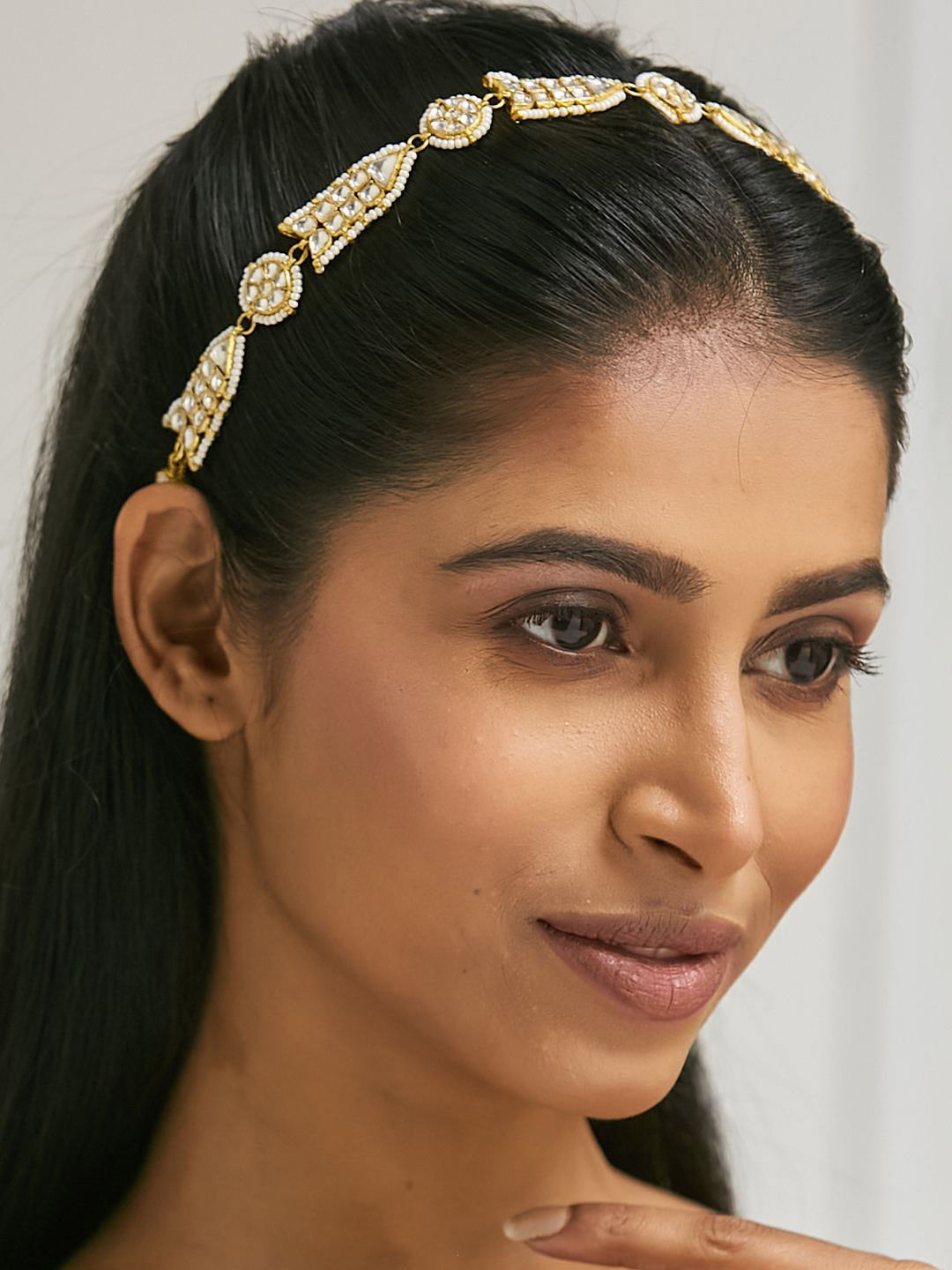 Nuyug  22K Gold-Plated Regal Kundan Motifs Necklace cum Matha Patti