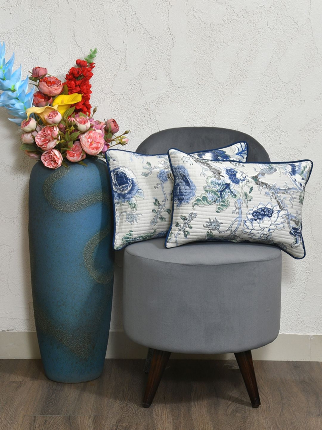 Clasiko Flowers Grey Floral Polyester Silk Breathable 2 Pcs Cushion Covers -12x18In