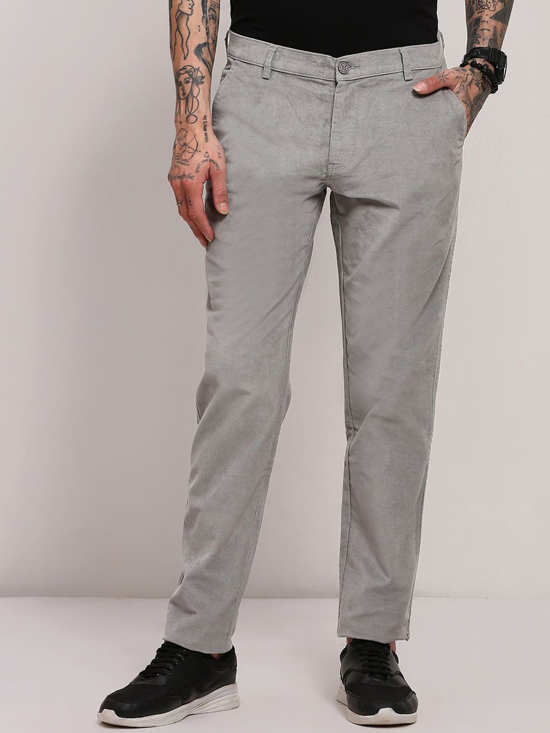 SHOWOFF Men Comfort Slim Fit Low-Rise Corduroy Trousers