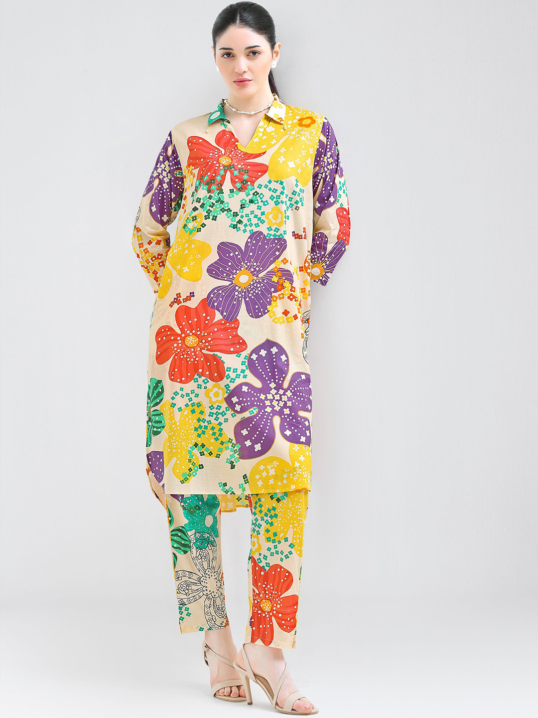 I like me Off White Floral Printed Pure Cotton Tunic And Trousers