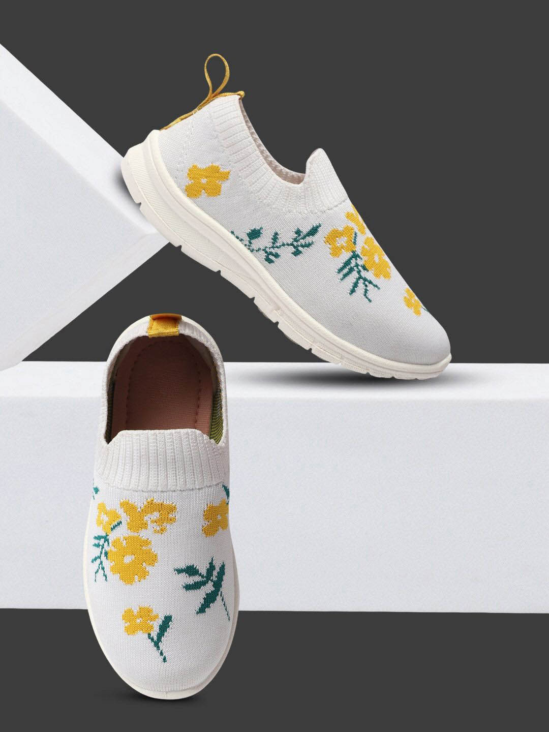 SPRENGE Boys Woven Design Slip-On Sneakers